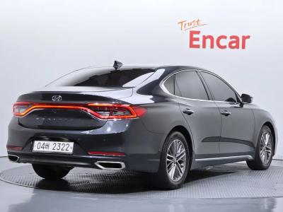 2018 Hyundai Grandeur