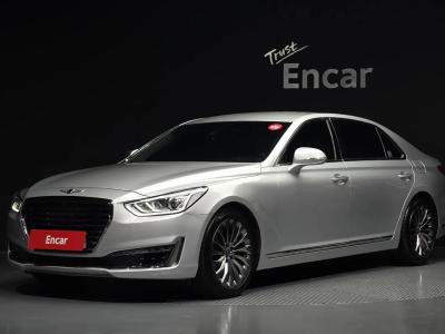 2018 Genesis EQ900