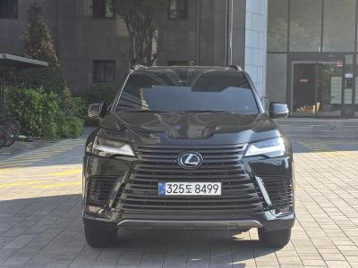 2025 Lexus LX