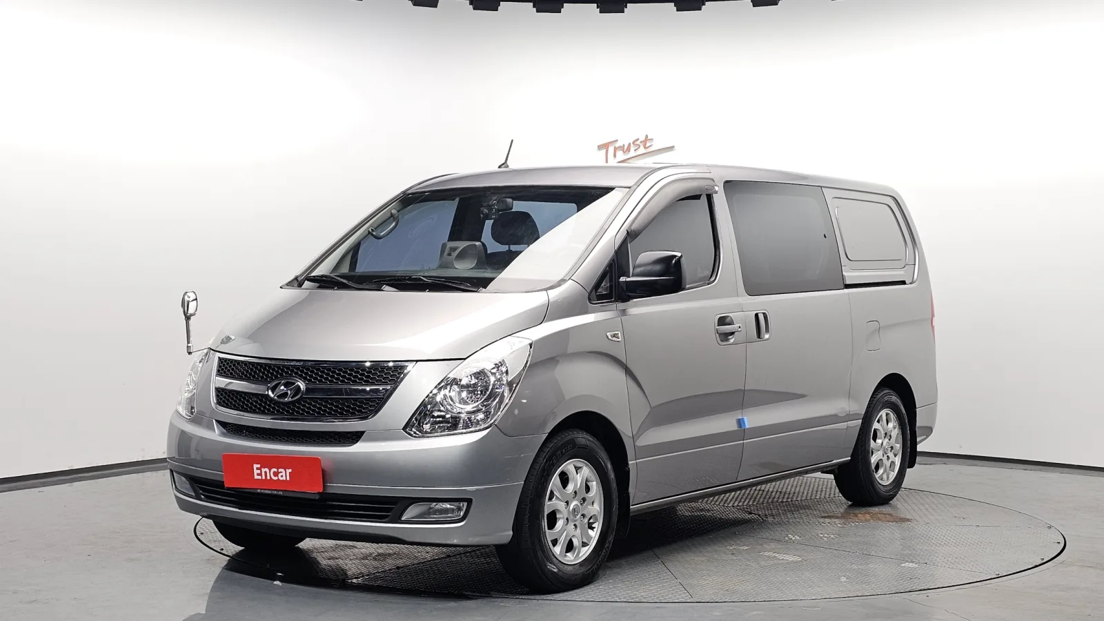 2013 Hyundai Starex