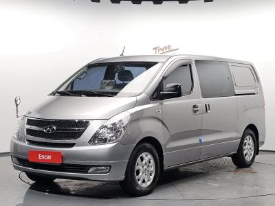 2013 Hyundai Starex