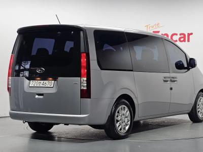 2023 Hyundai Staria