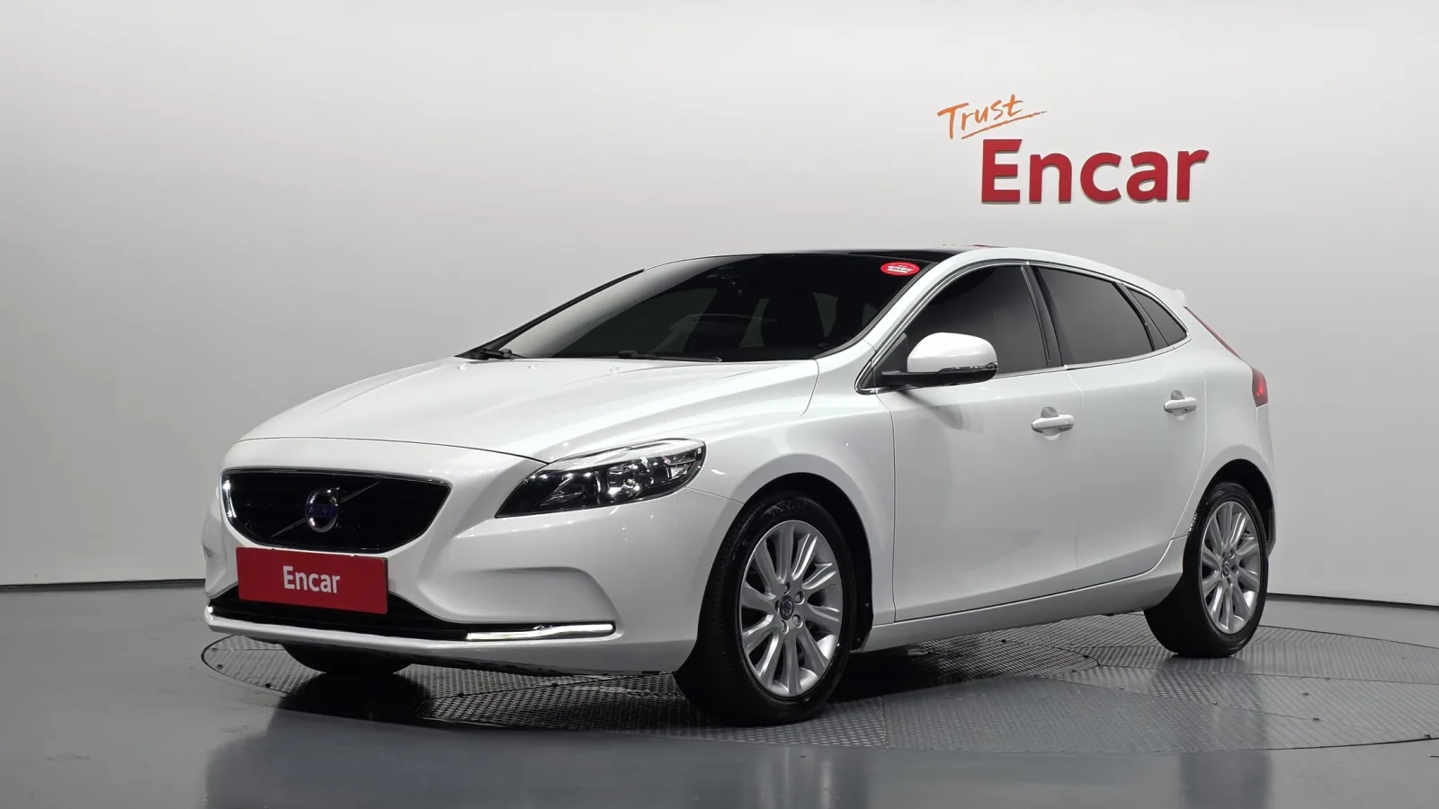 2016 Volvo V40