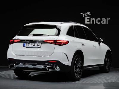 2023 Mercedes-Benz GLC-Class