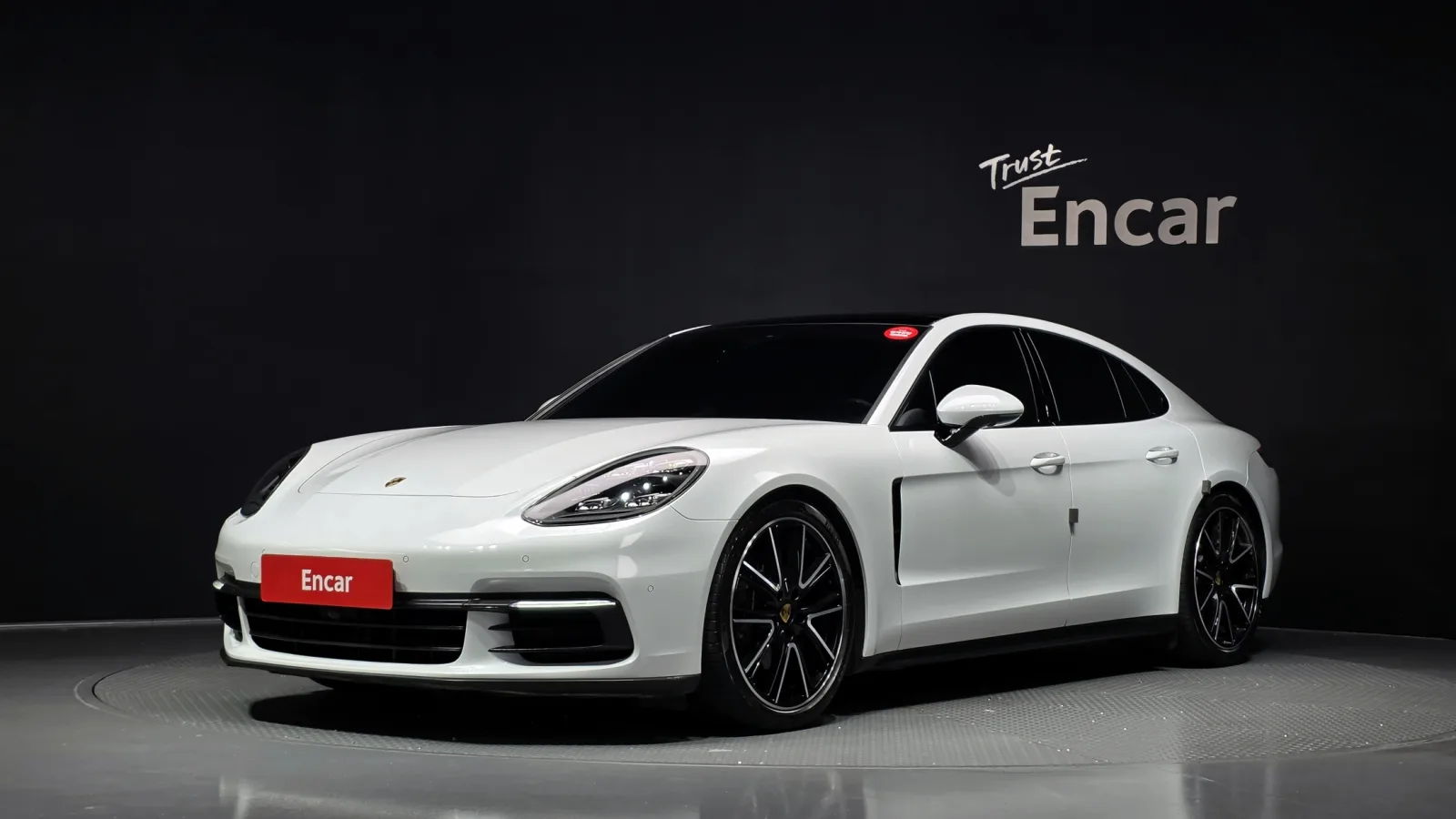 2020 Porsche Panamera