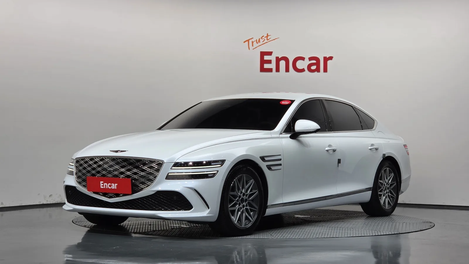 2025 Genesis G80