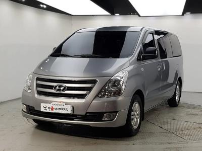 2016 Hyundai Starex