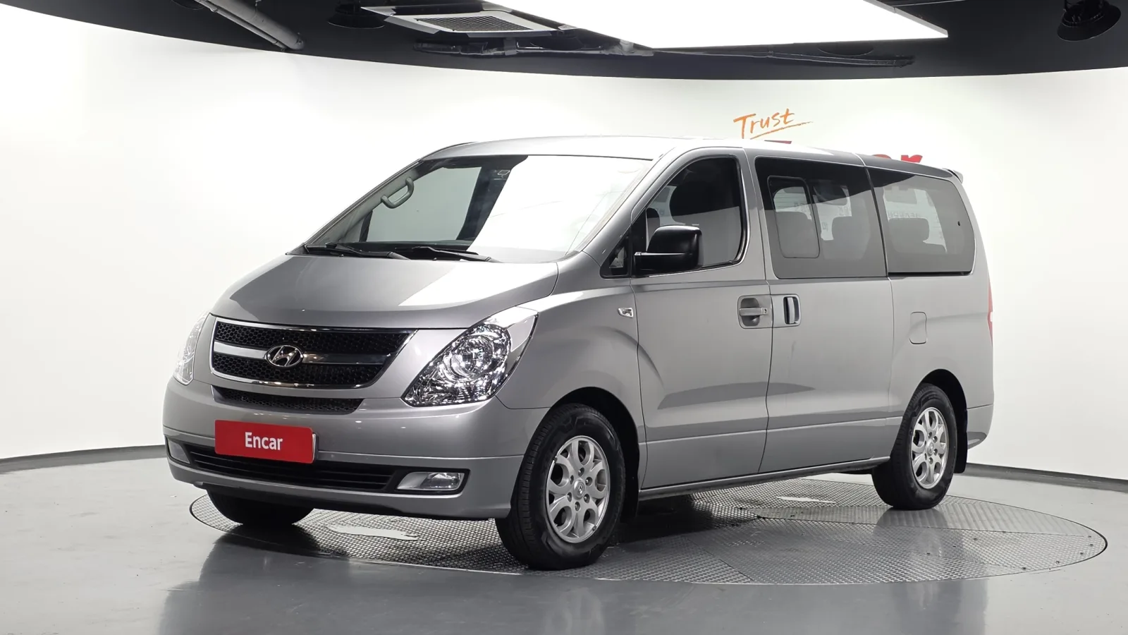 2016 Hyundai Starex