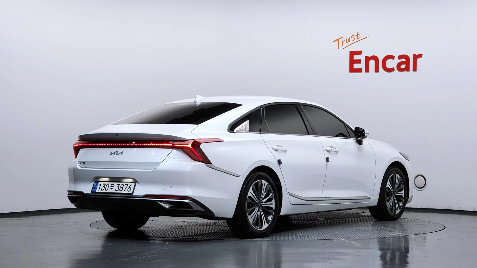 2023 Kia K8