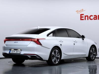 2023 Kia K8