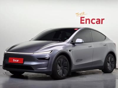 2025 Tesla Model Y