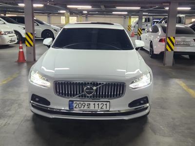 2024 Volvo S90