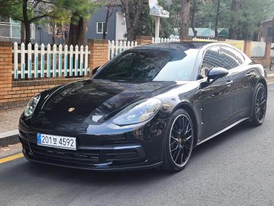 2020 Porsche Panamera