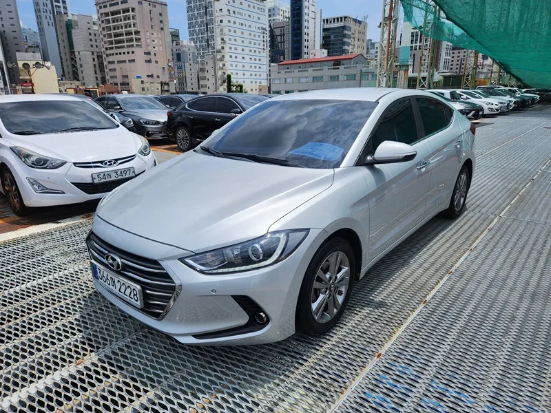 2018 Hyundai Elantra