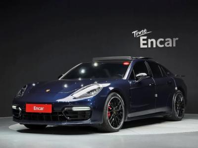 2019 Porsche Panamera