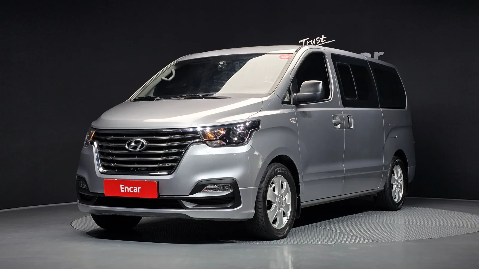 2019 Hyundai Starex