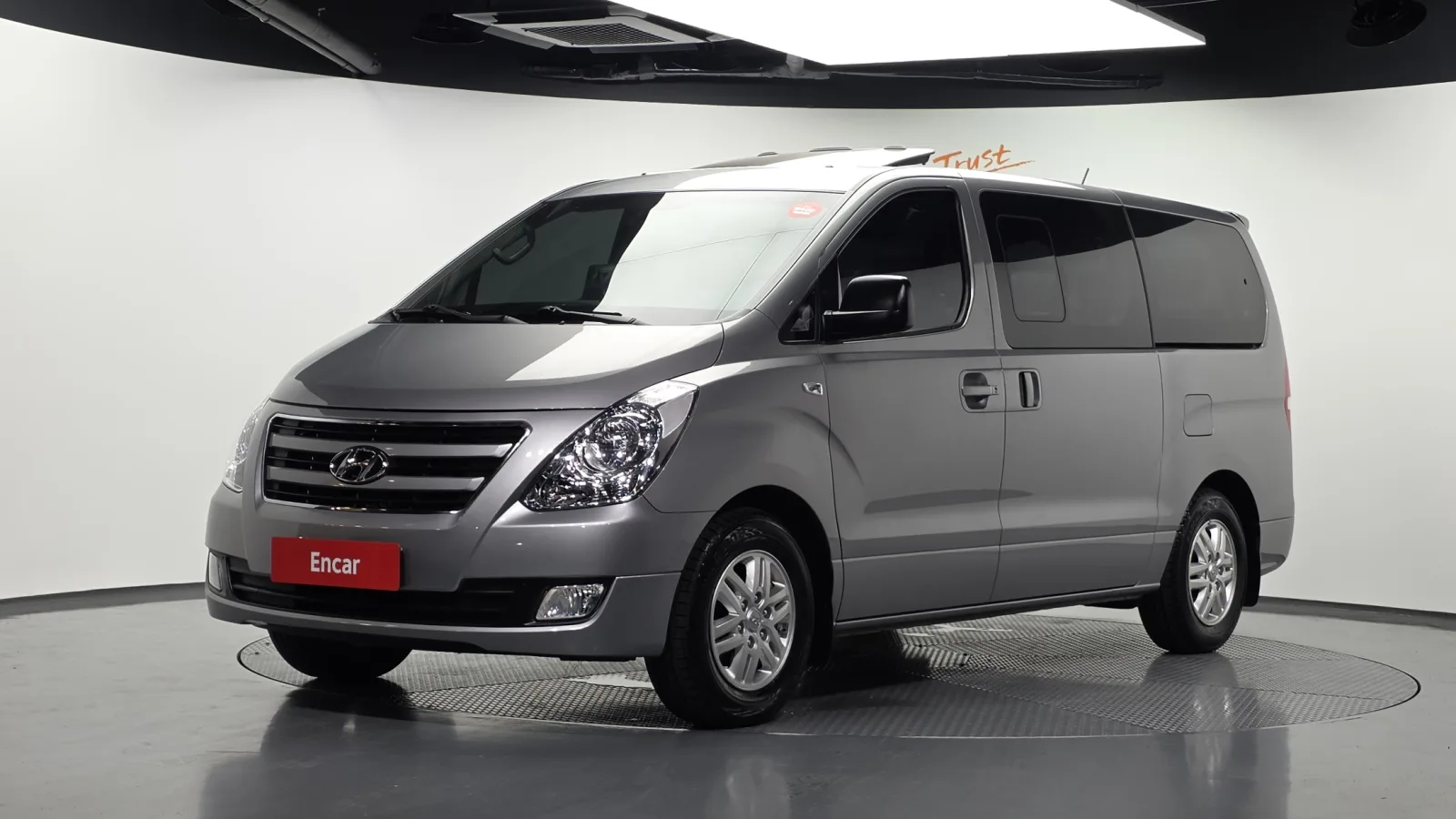 2016 Hyundai Starex