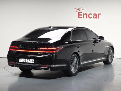 2020 Genesis G90
