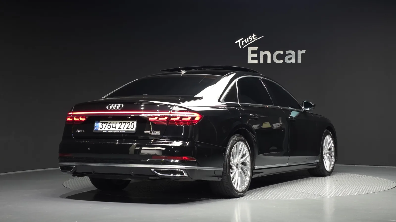 2021 Audi A8