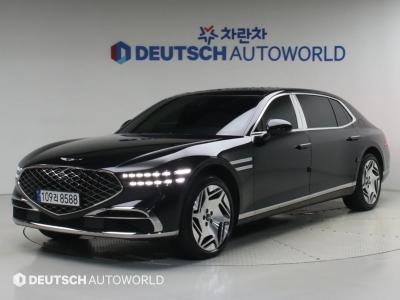 2023 Genesis G90