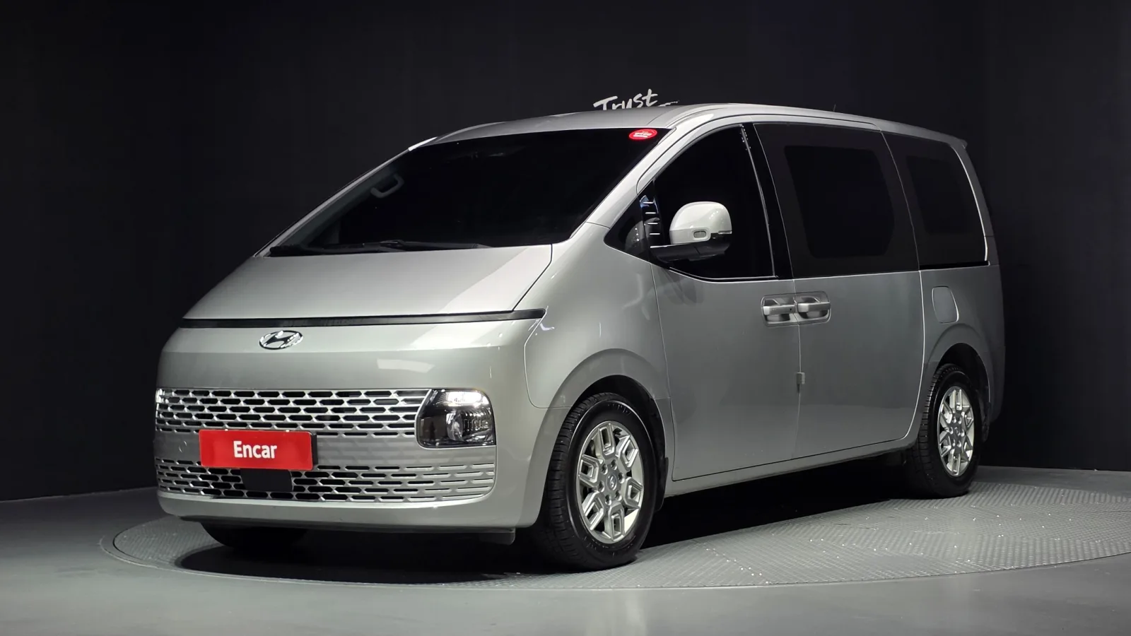 2023 Hyundai Staria