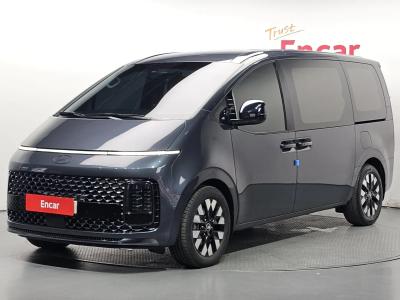 2025 Hyundai Staria
