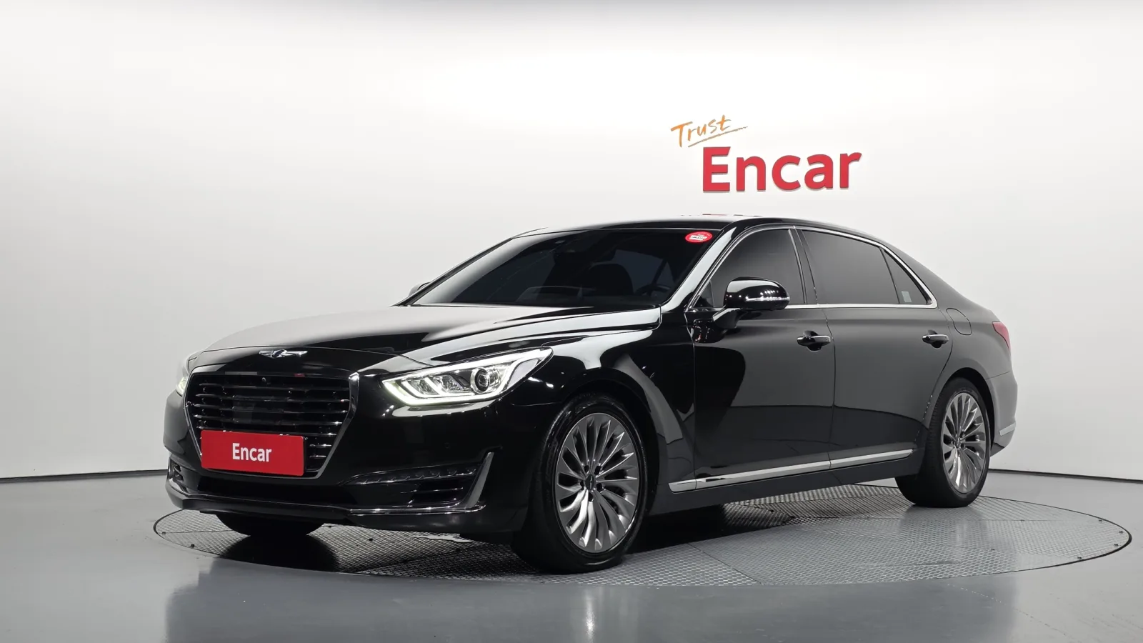 2018 Genesis EQ900