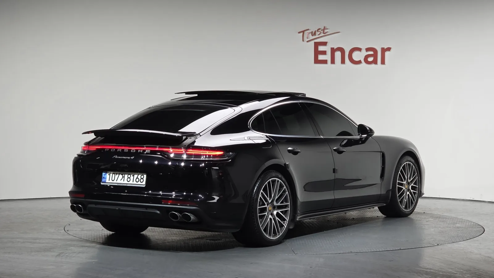 2023 Porsche Panamera