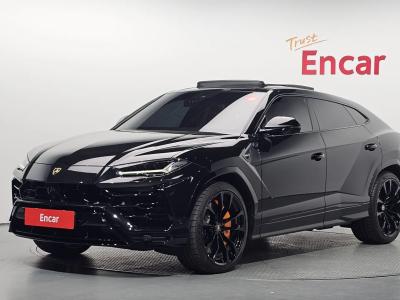 2021 Lamborghini Urus