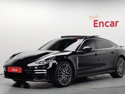 2021 Porsche Panamera