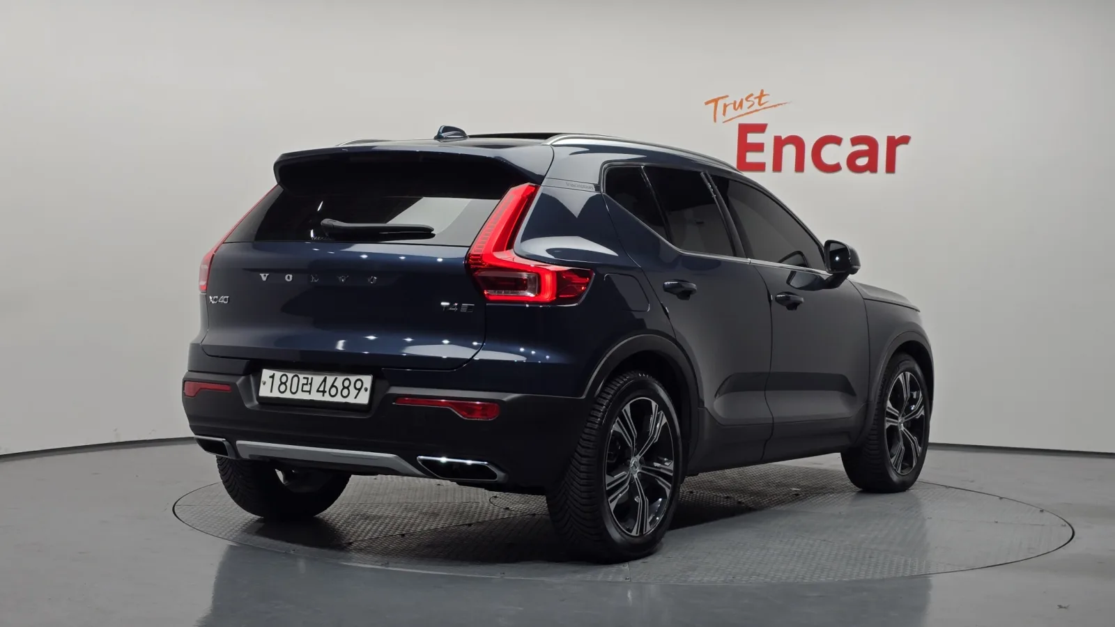 2020 Volvo XC40