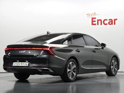 2023 Kia K8