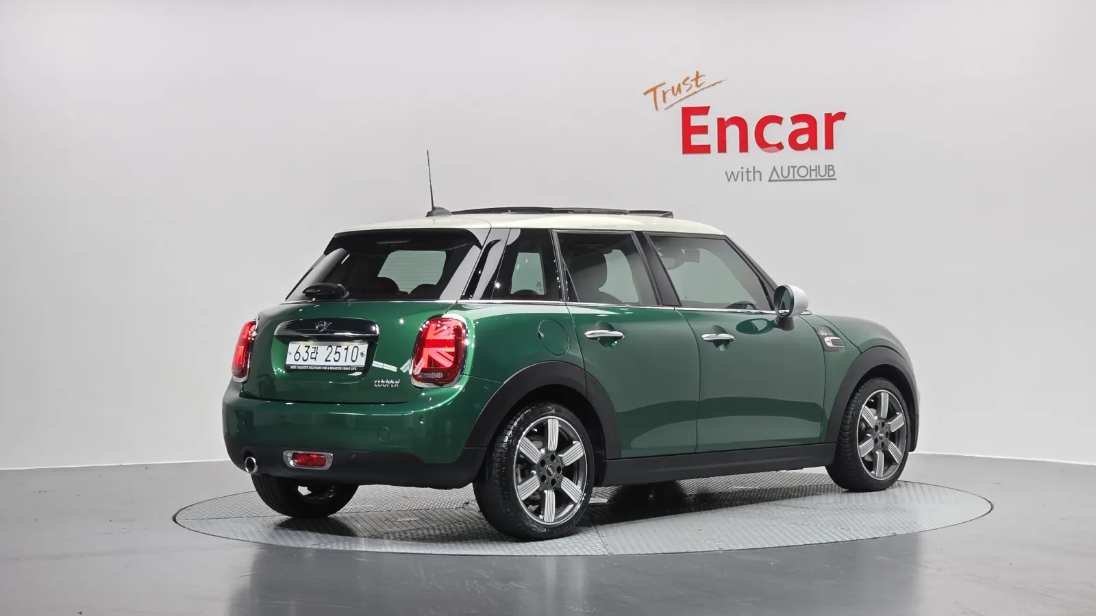 2019 MINI Cooper