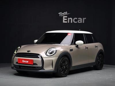 Mini Cooper 2024