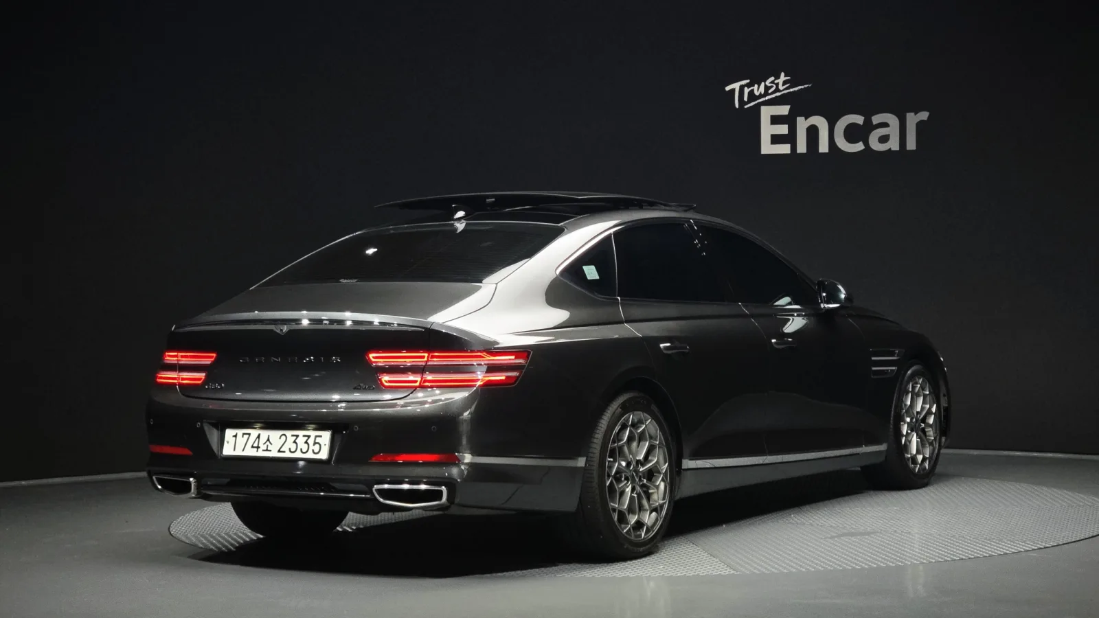 2022 Genesis G80
