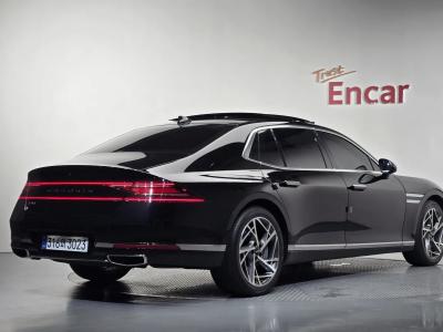 2023 Genesis G90