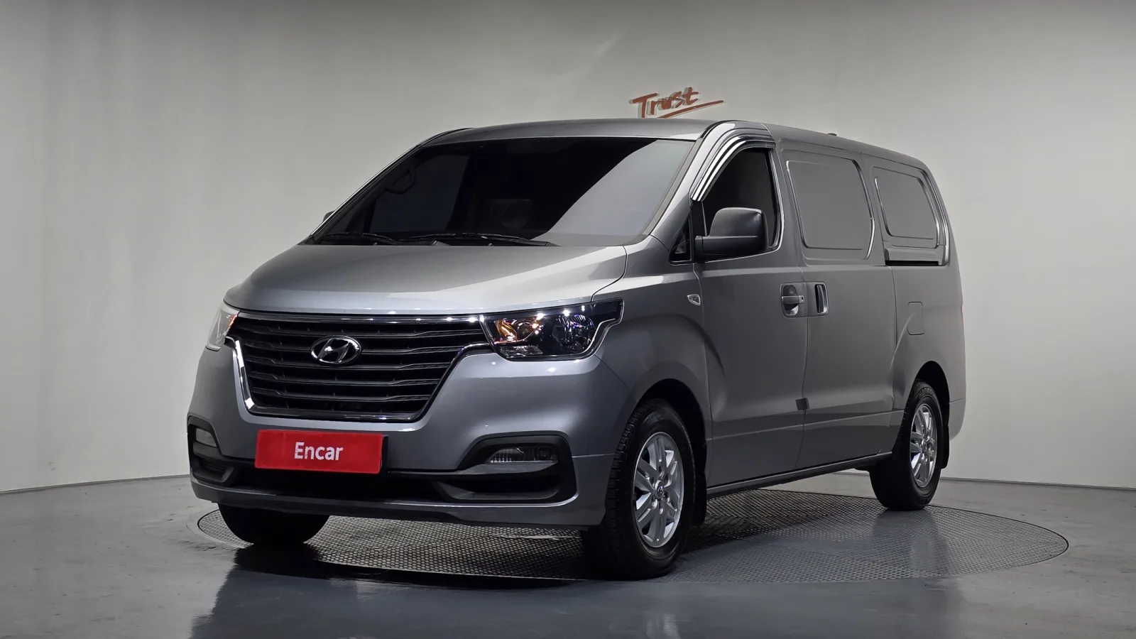 2019 Hyundai Starex