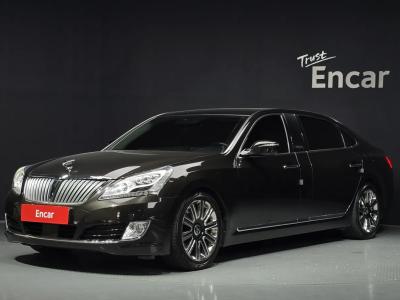 2013 Hyundai Equus