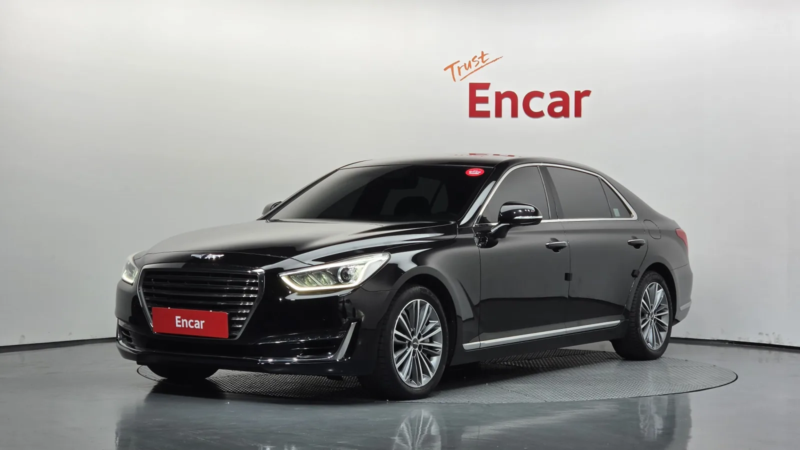 2018 Genesis EQ900