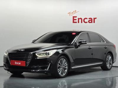 2018 Genesis EQ900