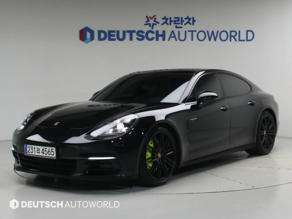 2020 Porsche Panamera