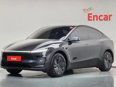 2025 Tesla Model Y