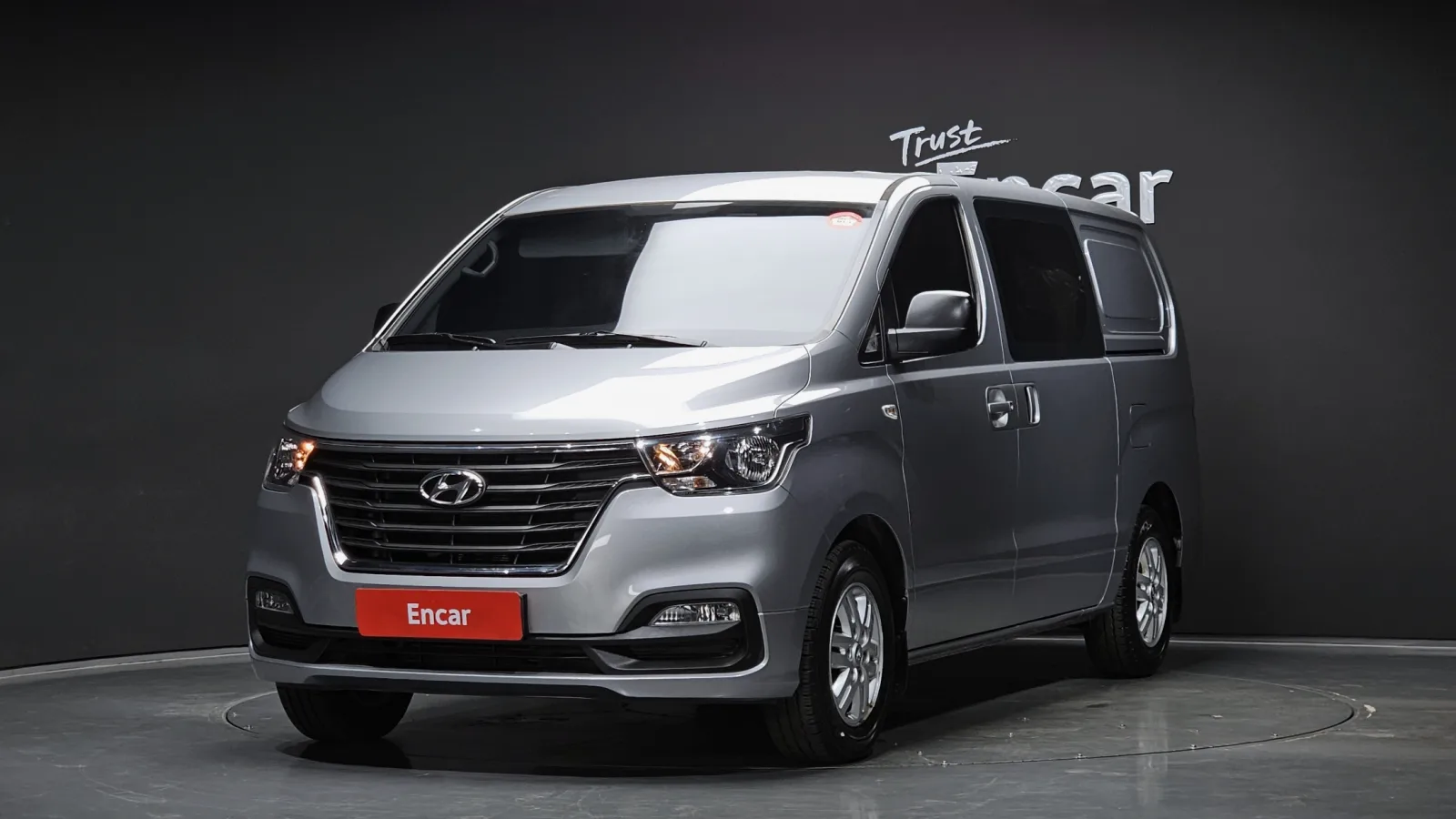 2020 Hyundai Starex