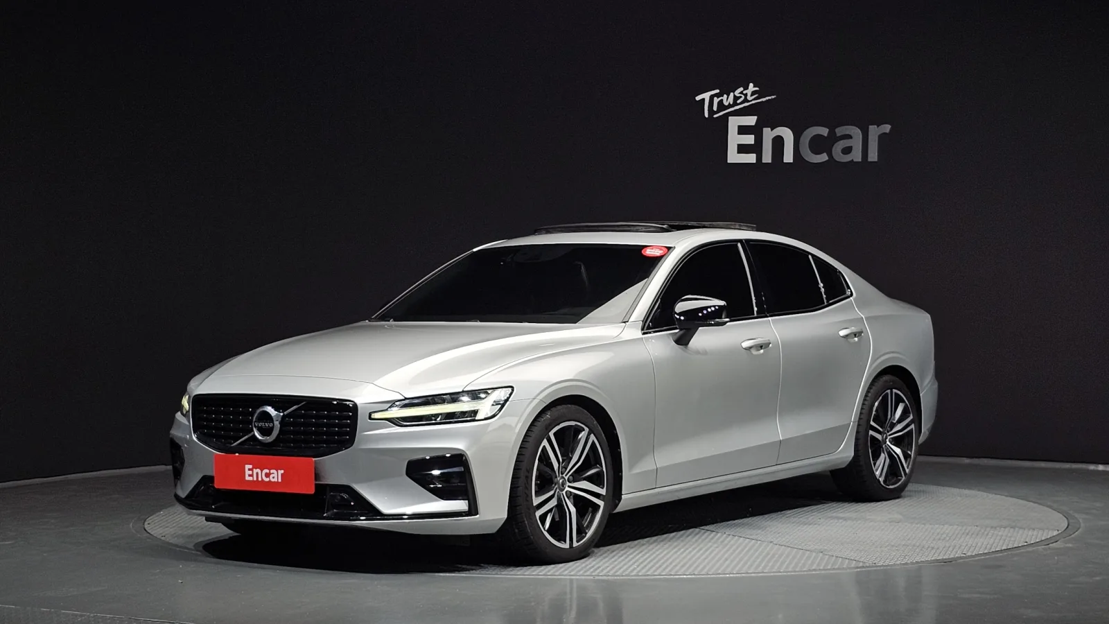 2022 Volvo S60