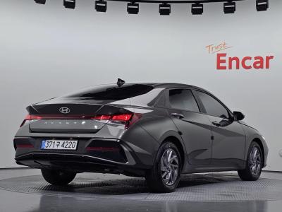 2024 Hyundai Elantra