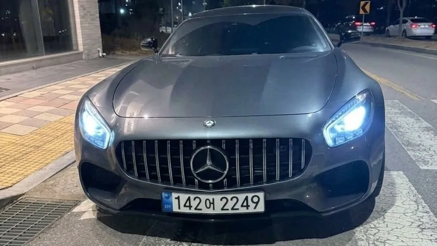 2016 Mercedes-Benz AMG GT
