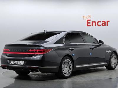 2019 Genesis G90