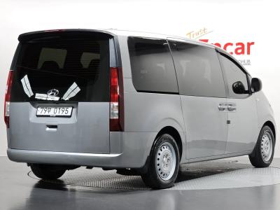 2023 Hyundai Staria