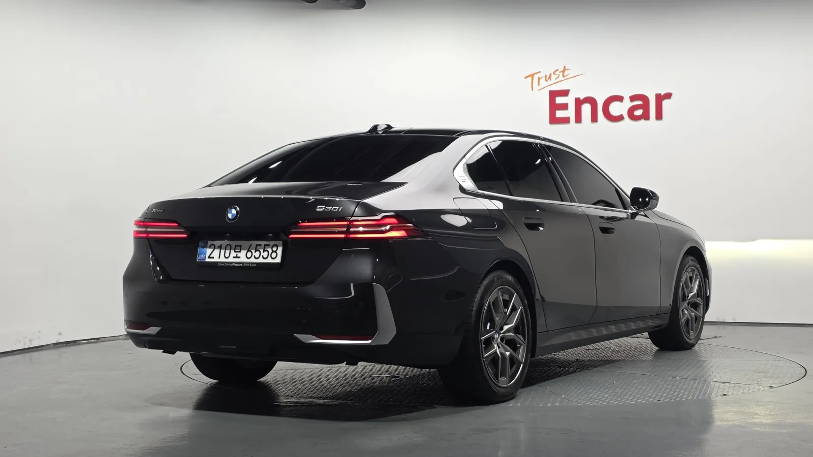 2025 BMW 5-Series