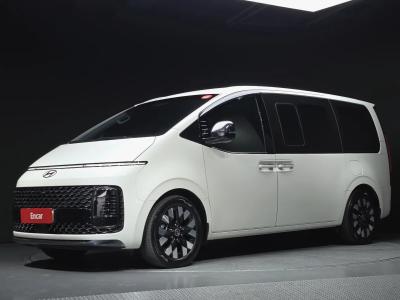 2025 Hyundai Staria